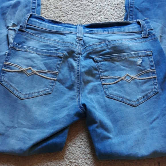 Mudd Light Wash Distressed Skinny Jeans - Picture 4 of 4